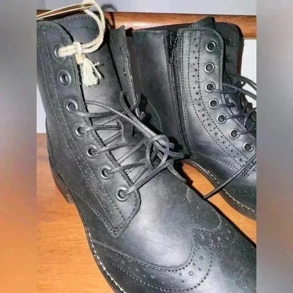 Fat face  NWT combat boots. Spring/Fall season start - Picture 4 of 6